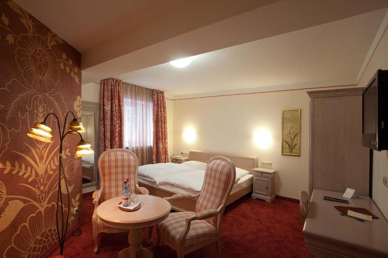 Hotel Karpfen Eberbach Kültér fotó