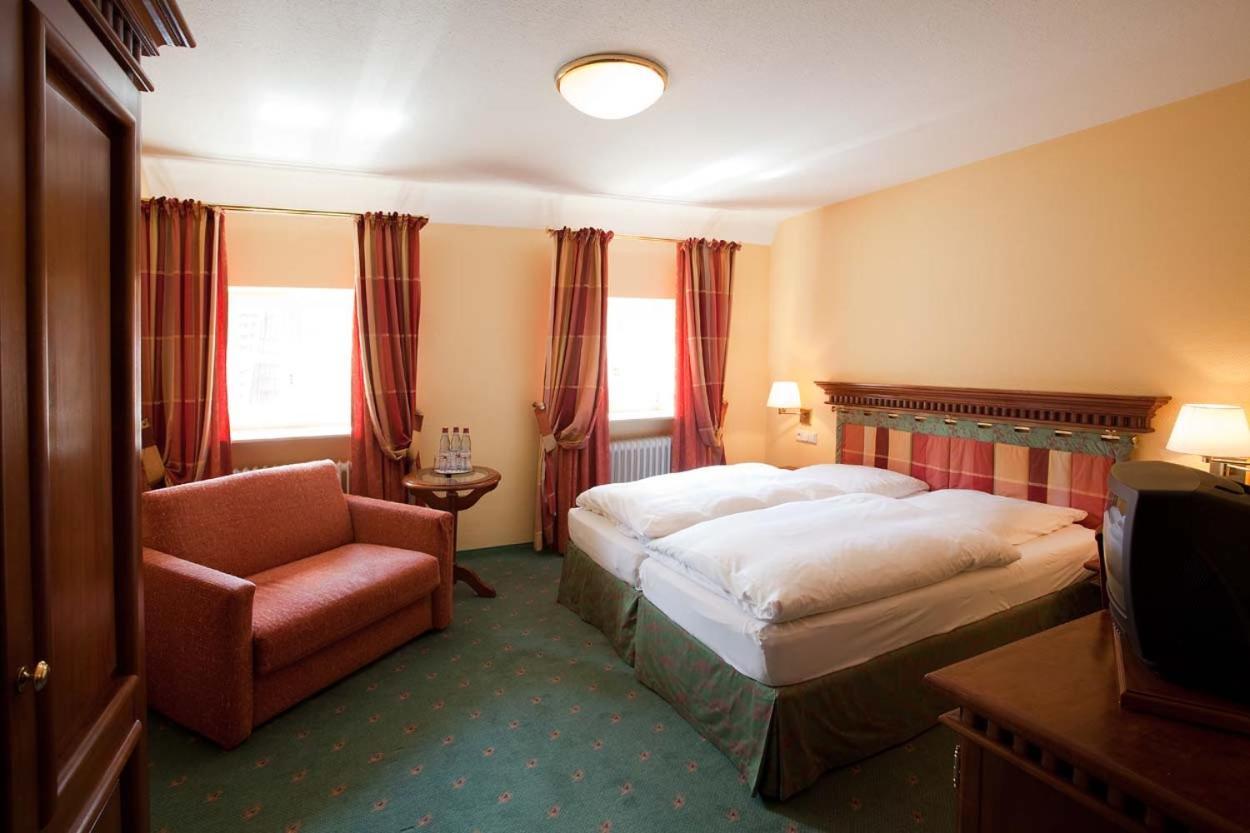Hotel Karpfen Eberbach Kültér fotó